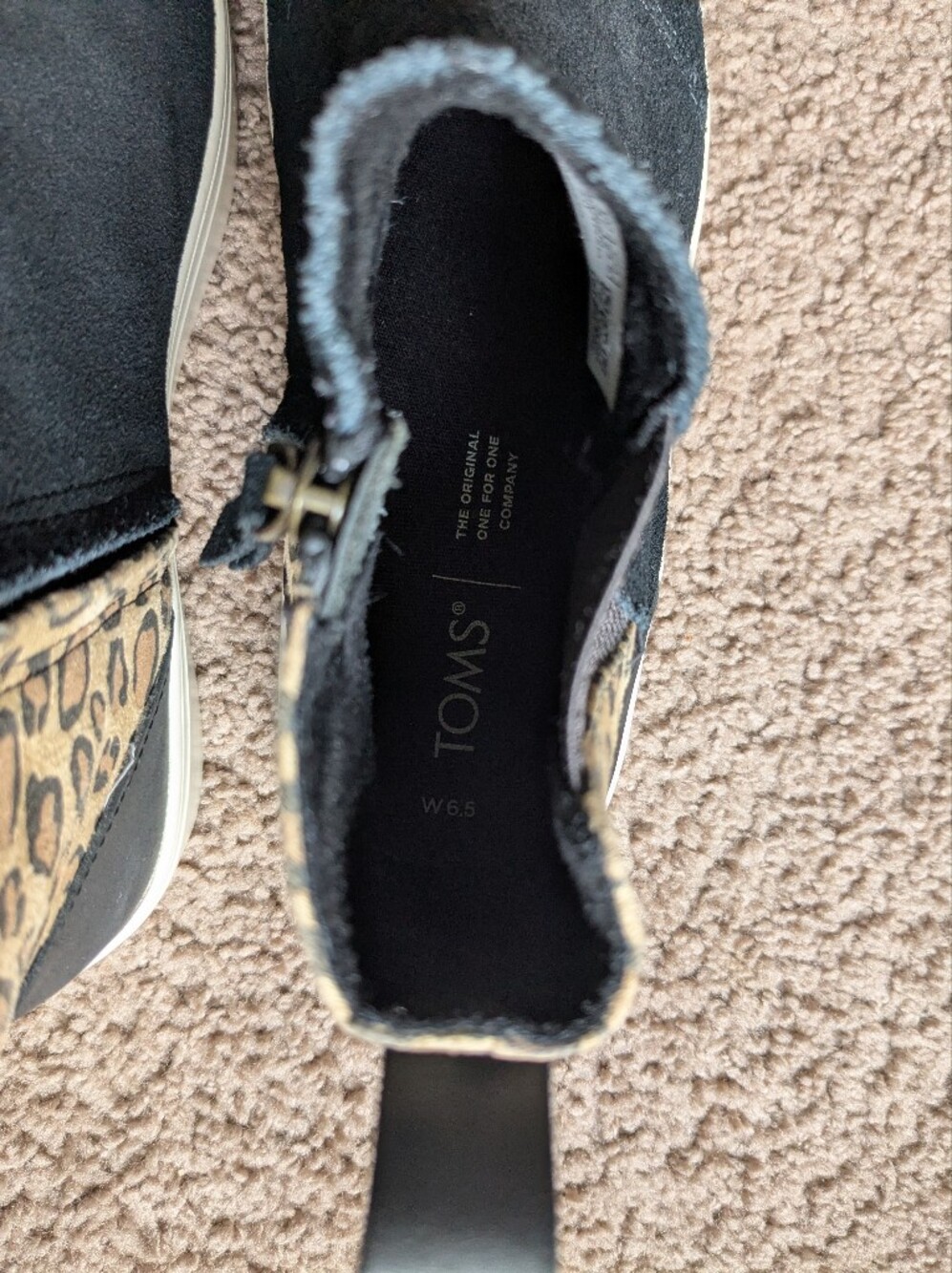 🖤 Toms Suede Booties - Picture 8 of 9